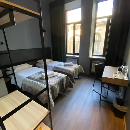 Lift - Derybasivska Hotel Odesa