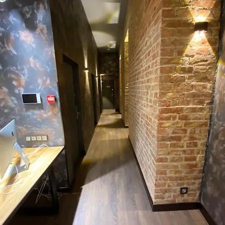 Lift - Derybasivska Hotel Odessa