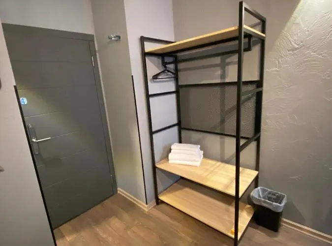 Lift - Derybasivska Hotel