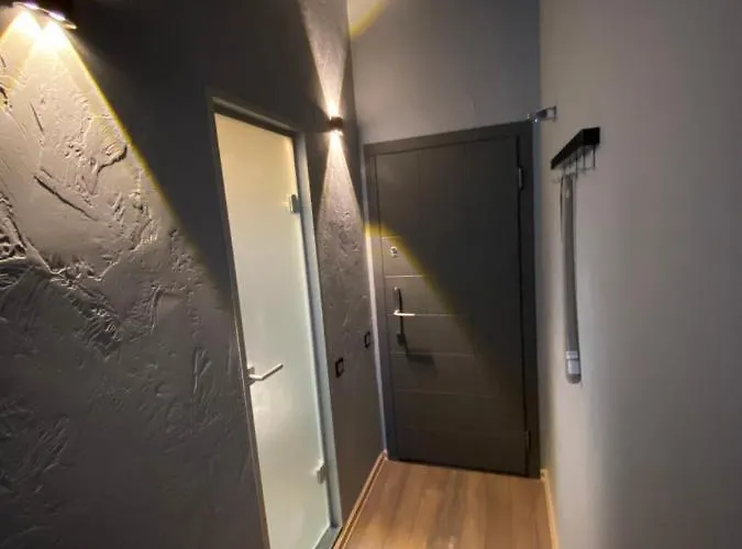 Hotel Lift - Derybasivska *