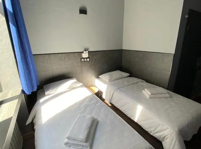 Lift - Derybasivska *