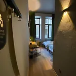 Hotel Lift - Derybasivska