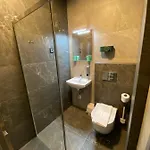 Lift - Derybasivska Hotel