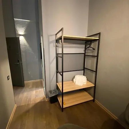 Lift - Derybasivska *