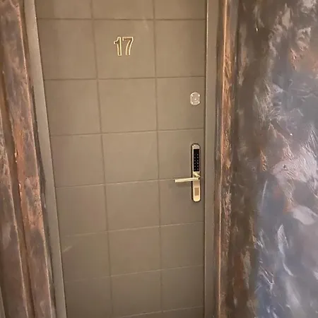 Lift - Derybasivska Hotel Odessa