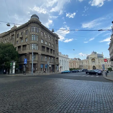 Lift - Derybasivska Hotel