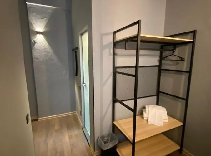 Hotel Lift - Derybasivska Odessa