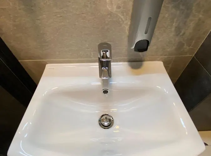 Lift - Derybasivska Hotel