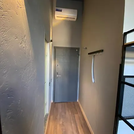 Hotel Lift - Derybasivska