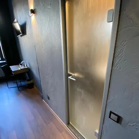Hotel Lift - Derybasivska