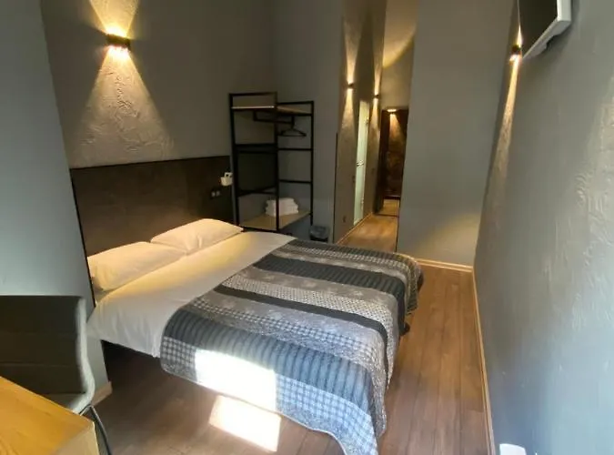 Szálloda Lift - Derybasivska *